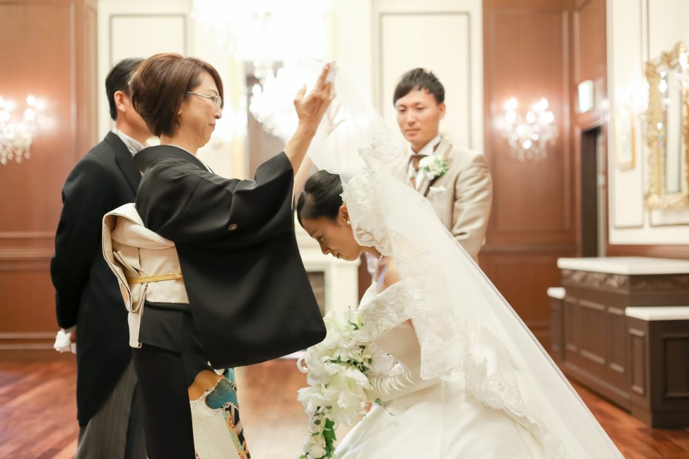 家族婚はどんな流れ！？通常の挙式とどう違うの！？ 神戸旧居留地の結婚式場 神戸セントモルガン教会