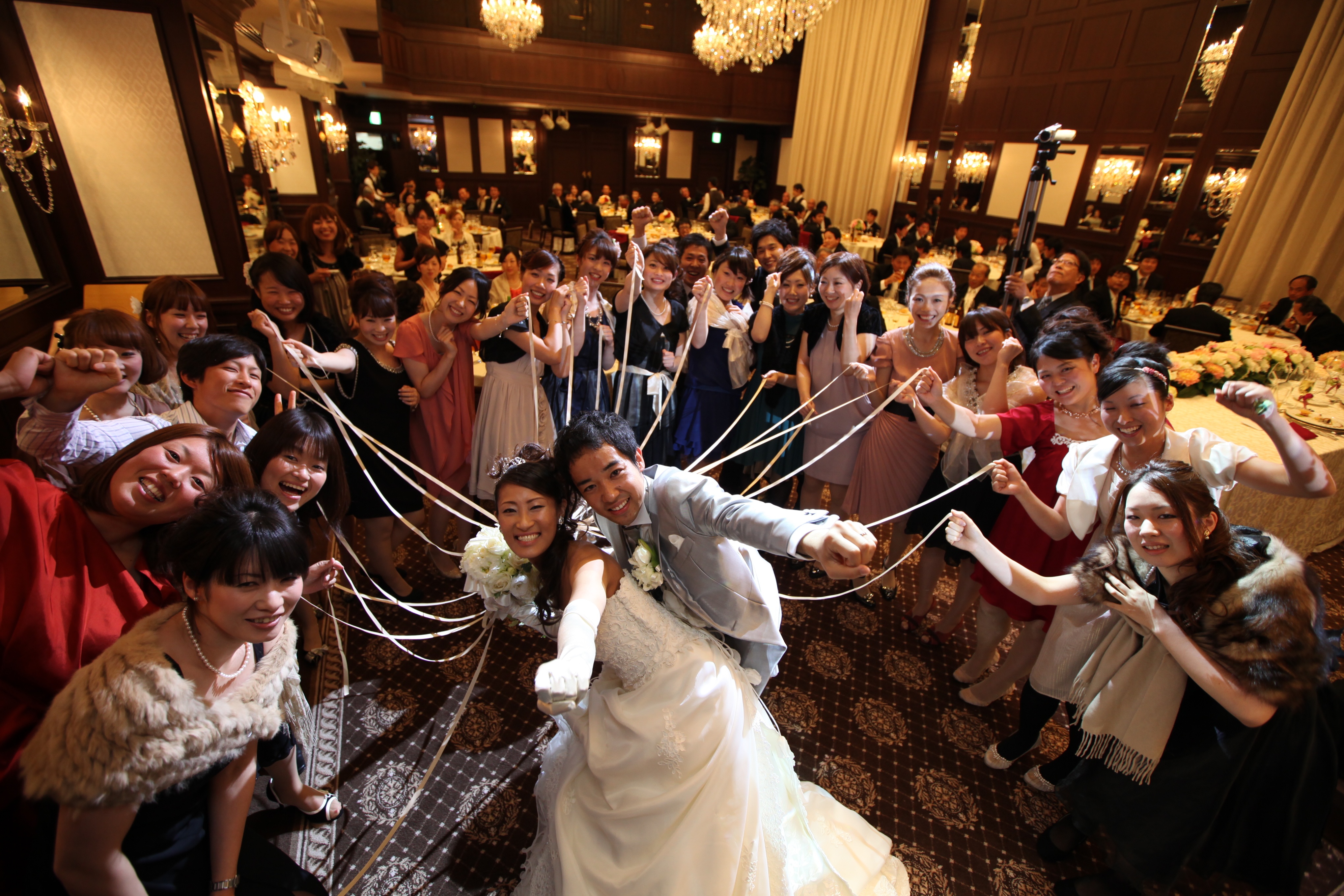結婚式で盛り上がる余興ダンス おすすめ 神戸旧居留地の結婚式場 神戸セントモルガン教会