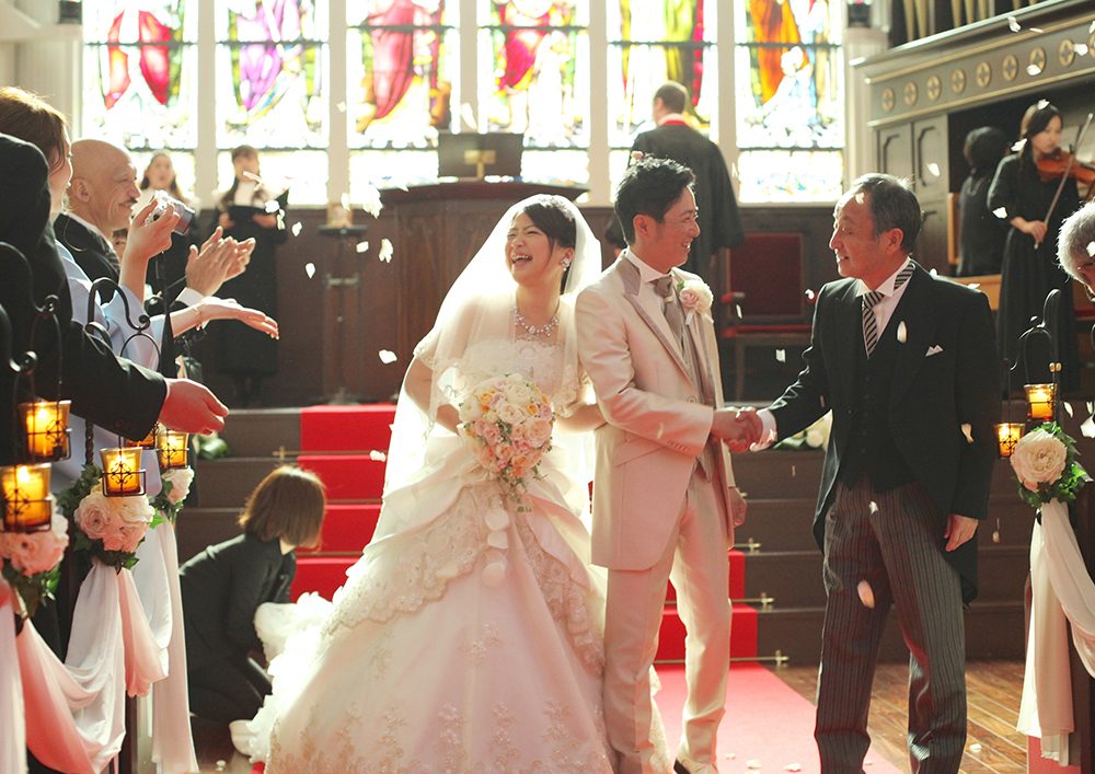 19年 結婚式のシーン別 おすすめの楽曲や音楽の選び方 神戸旧居留地の結婚式場 神戸セントモルガン教会
