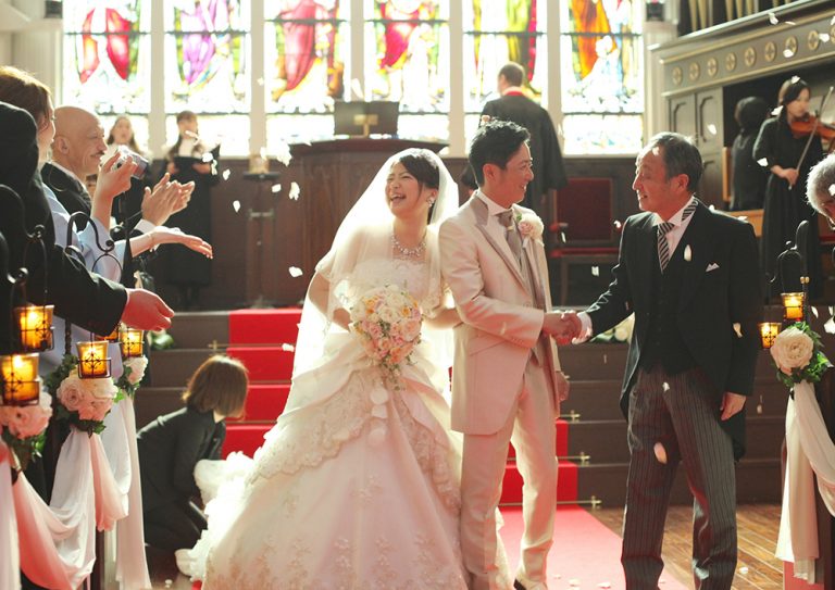 【2019年】結婚式のシーン別！おすすめの楽曲や音楽の選び方 神戸旧居留地の結婚式場 神戸セントモルガン教会